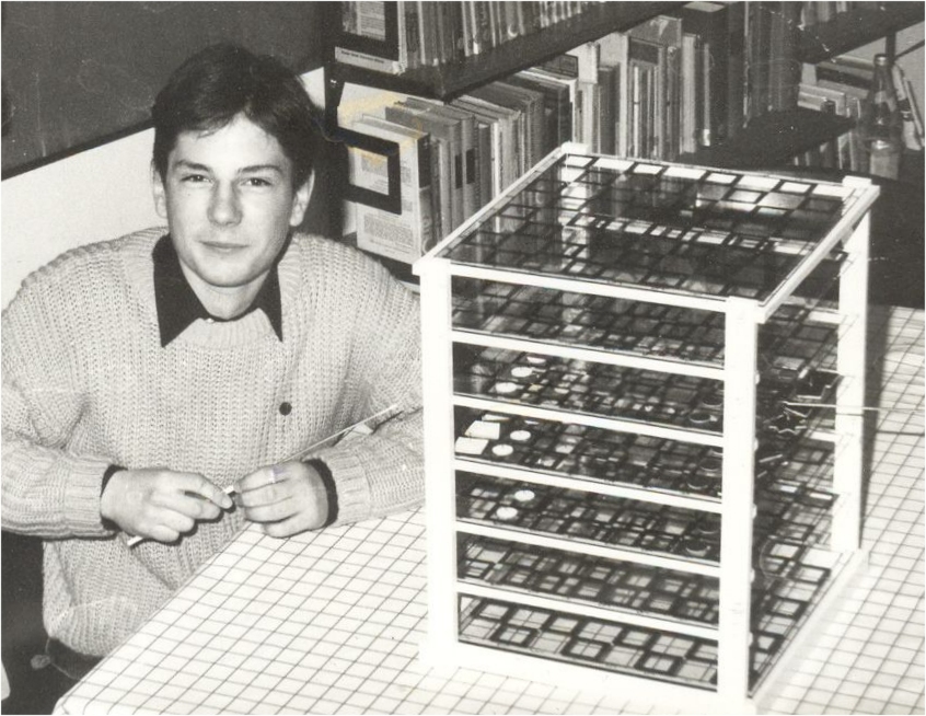 Markus Kaspari and his novel game of chess