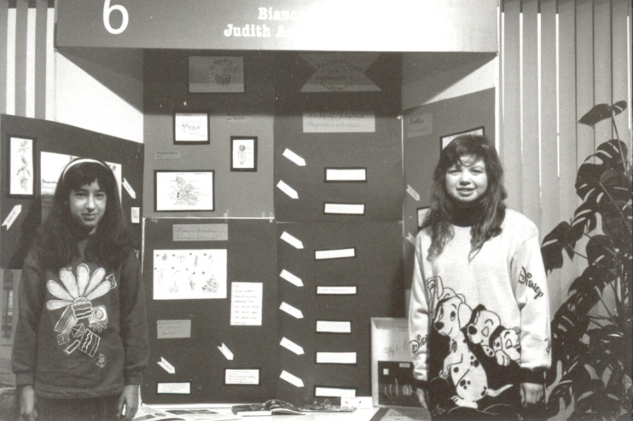 Judith Acksteiner and Bianca Irnich at their exhibit