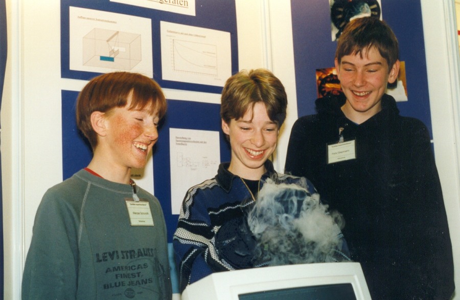 Wenzel, Christian and Felix at the state contest "Schüler experimentieren"