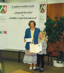 Ronja Stein mit Umweltministerin NRW Bärbel Höhn