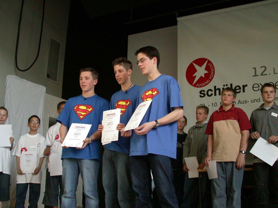 Robin, Florian and Daniel become state champions in engineering