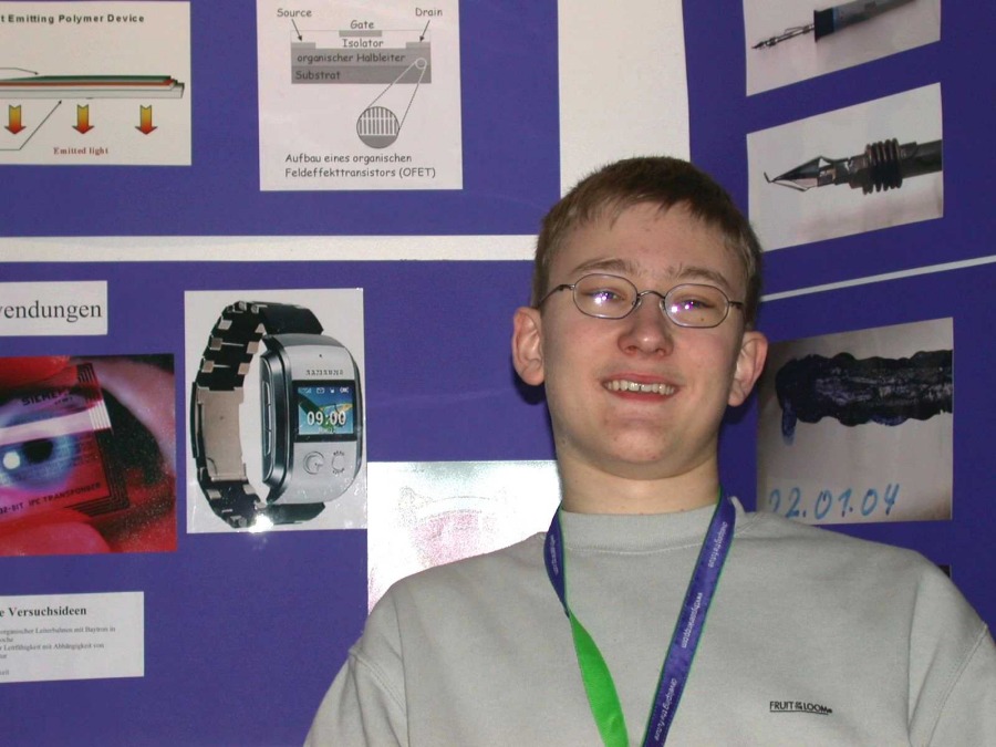 Sebastian Benden in front of his exhibit at the regional competition