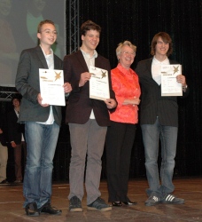 Tobias Kaufmann, Luca Banszerus, Federal Minister Annette Schavan, Michael Schmitz - National Contest