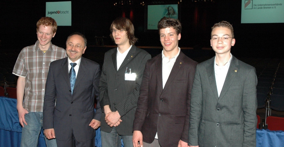 Heiko Burau, Walter Stein, Michael Schmitz, Luca Banszerus und Tobias Kaufmann zusammen auf dem Bundeswettbewerb