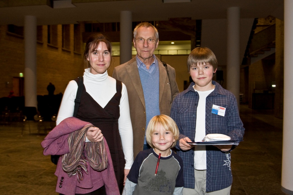 Kilian mit seiner Familie nach der Preisverleihung