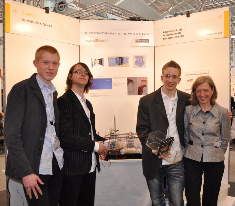Michael, Sebastian and Jens with their supervisor Veronika Stein at the national contest