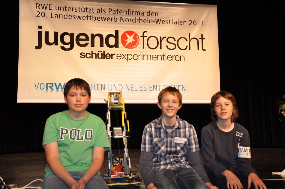 Laurenz Walkowsky, Matthias Schäfers and Adrian Lenkeit become state champions in engineering