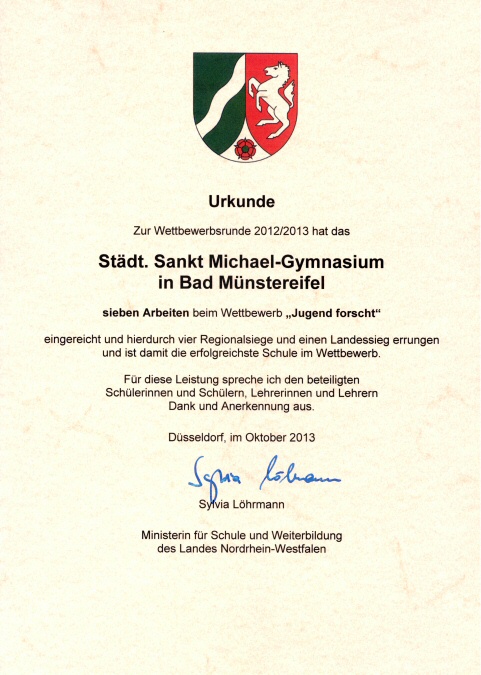 Das St. Michael-Gymnasium wird als erfolgreichste Schule des Landeswettbewerbes "Jugend forscht" mit dem Schulpreis des Schulministeriums NRW 2013 ausgezeichnet