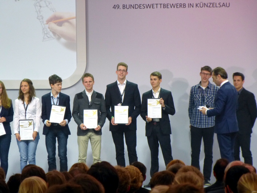 Adrian Lenkeit as well as Josef Nagelschmidt, Stefan Heimersheim and Frank Hartmann win 4th places that are endowed with € 1000 at the national level competition