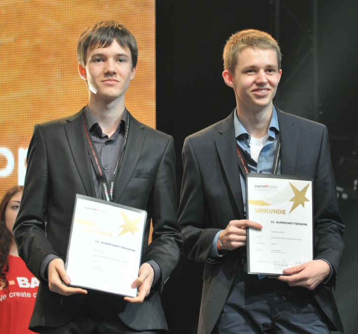 Adrian Lenkeit and Matthias Schäfers are recognized with the 5th place engineering on the national level (source: Tobias Kaufmann)