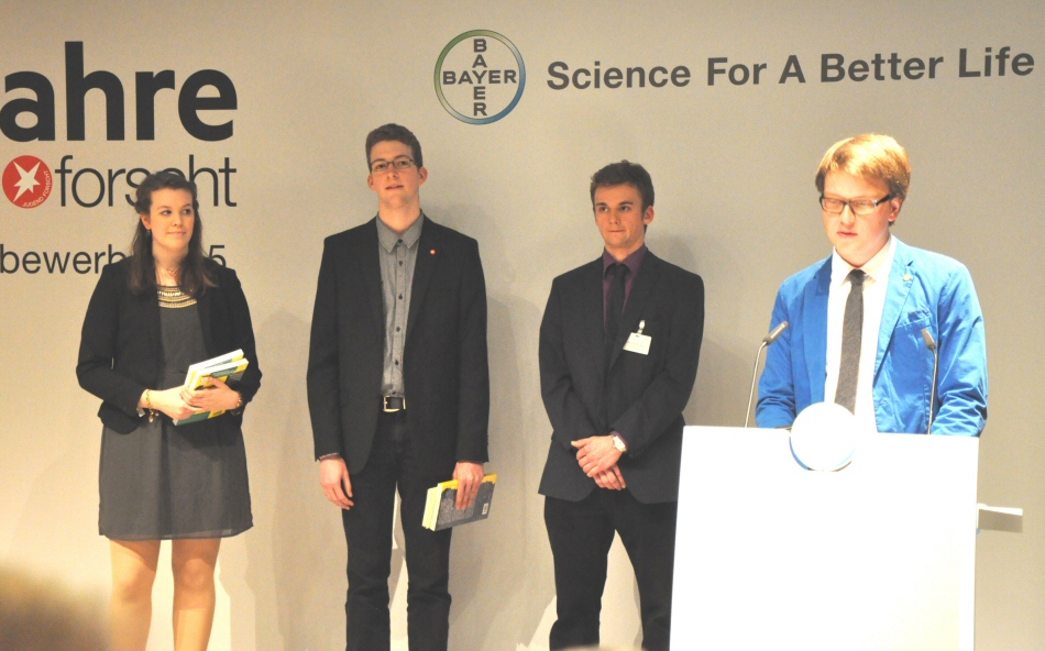 Youth jury at the state competition Jugend forscht including Stefan Heimersheim (2nd from left)